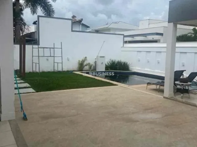 Casa com 600m² 3 quartos e 5 banheiros, à venda, no bairro Parque Rodoviário em Campos dos Goytacazes