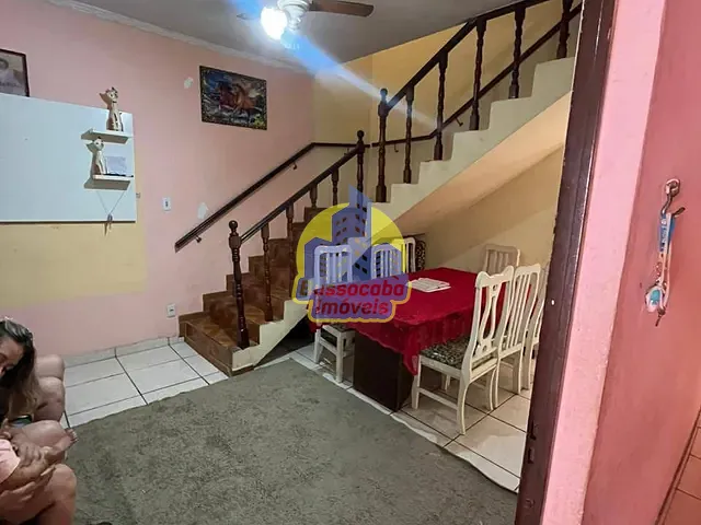 Casa com 80m² 4 quartos e 4 banheiros, à venda, no bairro Jardim Roberto em Osasco