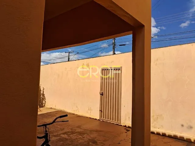 Casa com 180m² 2 quartos e 1 banheiro, à venda, no bairro Parque das Laranjeiras em Formosa