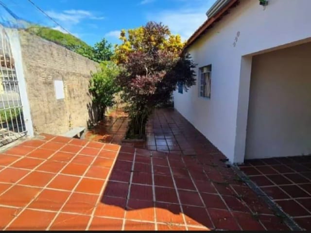 Casa com 264m² 2 quartos e 2 banheiros, à venda, no bairro Jardim Ipaussurama em Campinas