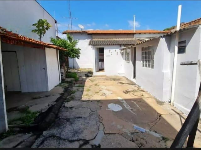 Casa com 264m² 2 quartos e 2 banheiros, à venda, no bairro Jardim Ipaussurama em Campinas