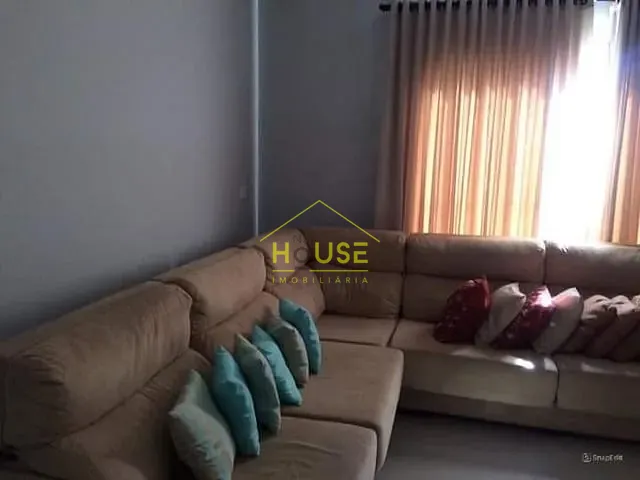 Casa com 385m² 3 quartos e 5 banheiros, à venda, no bairro Centro em Valentim Gentil