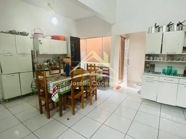 Casa com 200m² 3 quartos e 2 banheiros, à venda, no bairro Nova Conquista em Cuiabá