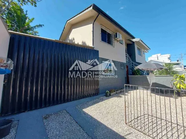 Casa com 150m² 2 quartos e 1 banheiro, à venda, no bairro Bela Vista em Palhoça