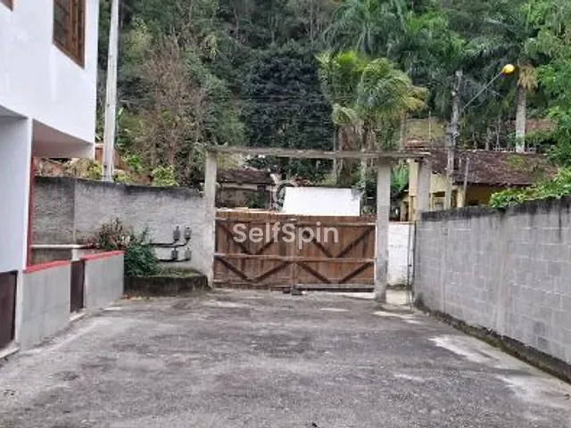 Casa 2 quartos e 1 banheiro, para alugar, no bairro Engenho do Mato em Niterói