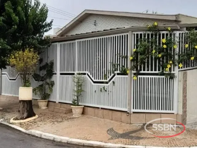 Casa com 342m² 3 quartos e 2 banheiros, à venda, no bairro Parque Franceschini em Sumaré
