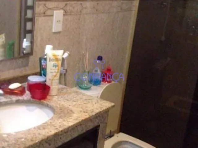 Casa com 460m² 4 quartos e 2 banheiros, à venda, no bairro Campo Grande em Rio de Janeiro