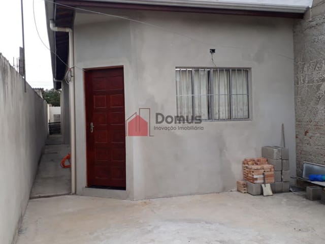 Casa à venda, no bairro Jardim Regina em Pindamonhangaba