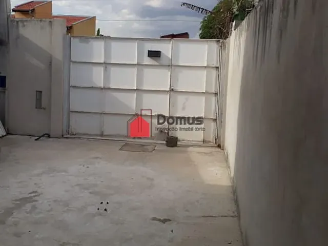 Casa à venda, no bairro Jardim Regina em Pindamonhangaba