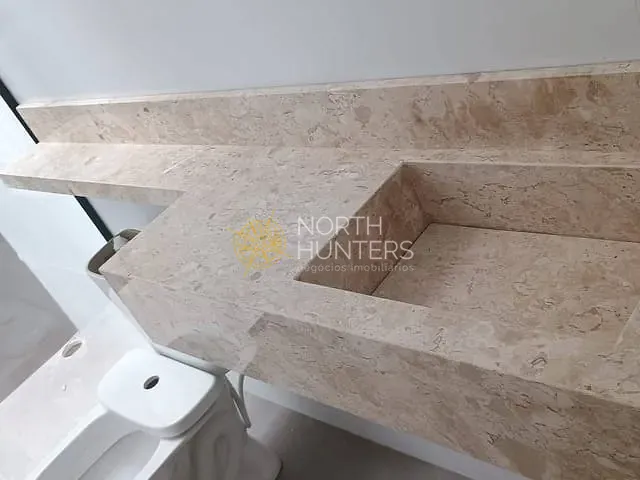 Casa com 120m² 2 quartos e 2 banheiros, à venda, no bairro Guanabara em Joinville