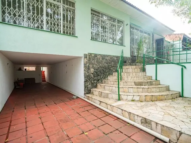 Casa com 238m² 3 quartos e 4 banheiros, à venda, no bairro Ahú em Curitiba