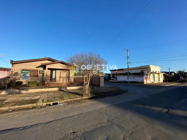 Casa com 300m² 5 quartos e 2 banheiros, à venda, no bairro Sarandi em Porto Alegre