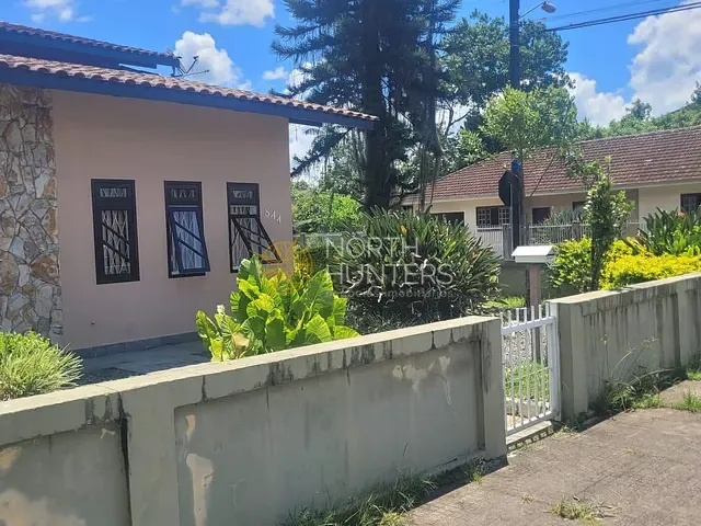 Casa com 160m² 4 quartos e 4 banheiros, à venda, no bairro Itaum em Joinville