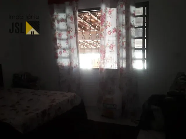 Casa com 175m² 3 quartos e 1 banheiro, à venda, no bairro Parque Residencial Santo André em Caçapava