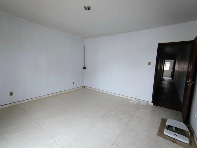 Casa com 173m² 3 quartos e 1 banheiro, à venda, no bairro Centro em Pelotas