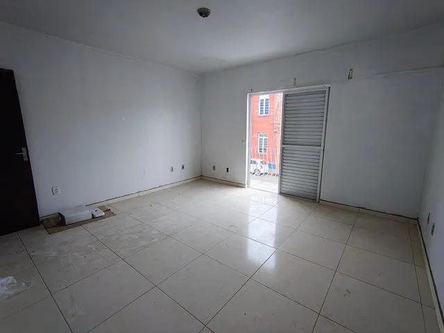Casa com 173m² 3 quartos e 1 banheiro, à venda, no bairro Centro em Pelotas