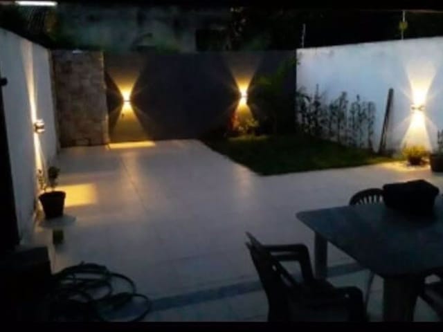 Casa 3 quartos e 2 banheiros, à venda, no bairro Jardim das Acácias em Campos dos Goytacazes