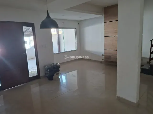 Casa 3 quartos e 2 banheiros, à venda, no bairro Jardim das Acácias em Campos dos Goytacazes