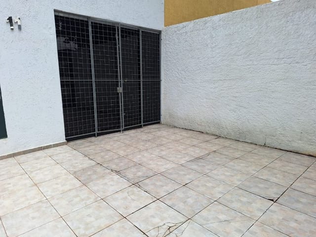 Foto do Casa - Casa com 3 dormitórios para alugar, 76 m² por R$ 2.900,00/mês - Parque Industrial - São José dos Campos/SP | INDEPENDENCE NEGOCIOS IMOBILIARIOS LTDA