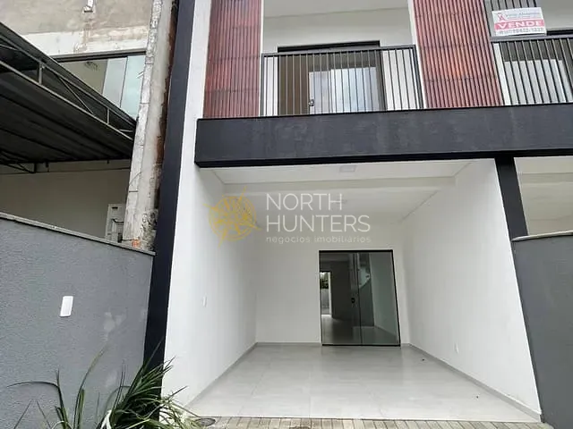 Casa com 119m² 3 quartos e 2 banheiros, à venda, no bairro Iririú em Joinville