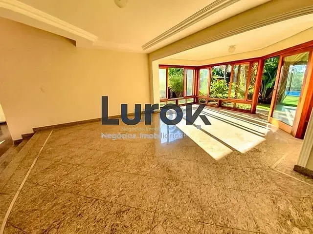 Casa com 1027m² 4 quartos e 6 banheiros, à venda, no bairro Joapiranga em Valinhos