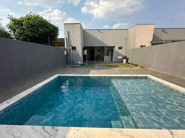 Casa com 320m² 3 quartos e 1 banheiro, à venda, no bairro Jardim Paraíso em Sinop