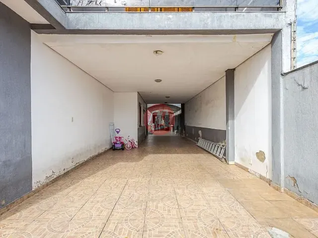 Casa com 336m² 4 quartos e 4 banheiros, à venda, no bairro Jardim Dona Leopoldina em Porto Alegre