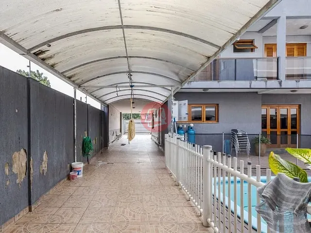 Casa com 336m² 4 quartos e 4 banheiros, à venda, no bairro Jardim Dona Leopoldina em Porto Alegre