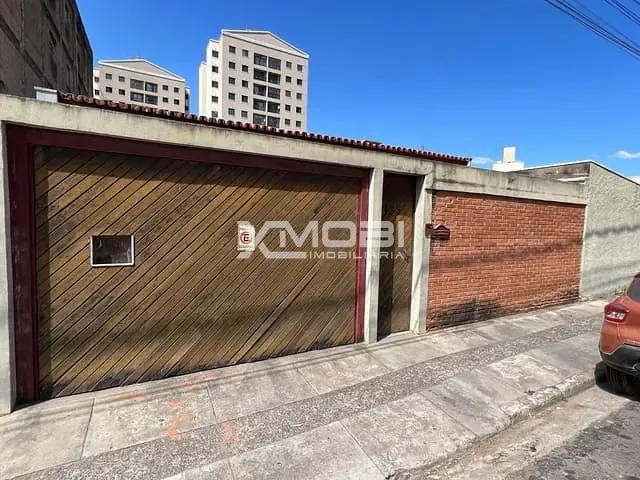 Casa 3 quartos e 4 banheiros, à venda, no bairro Vila Vianelo em Jundiaí