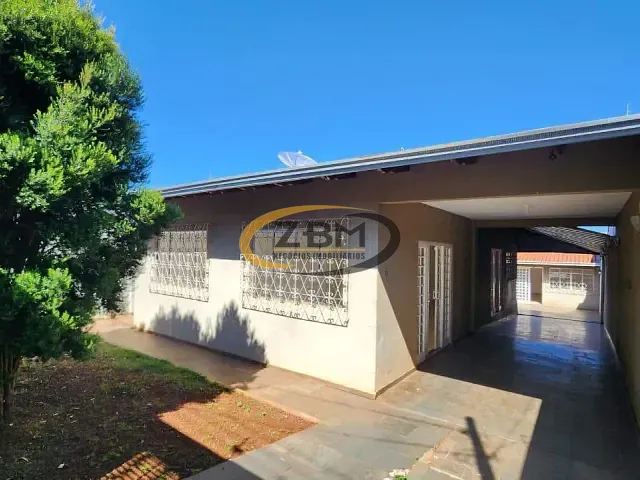 Casa com 350m² 4 quartos e 3 banheiros, para alugar, no bairro Caravelle em Londrina