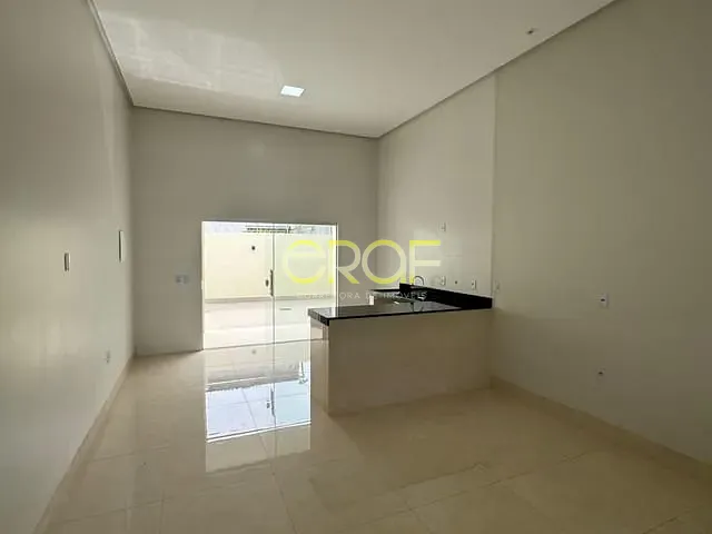 Casa 3 quartos e 2 banheiros, à venda, no bairro Chácaras Setor Abreu em Formosa