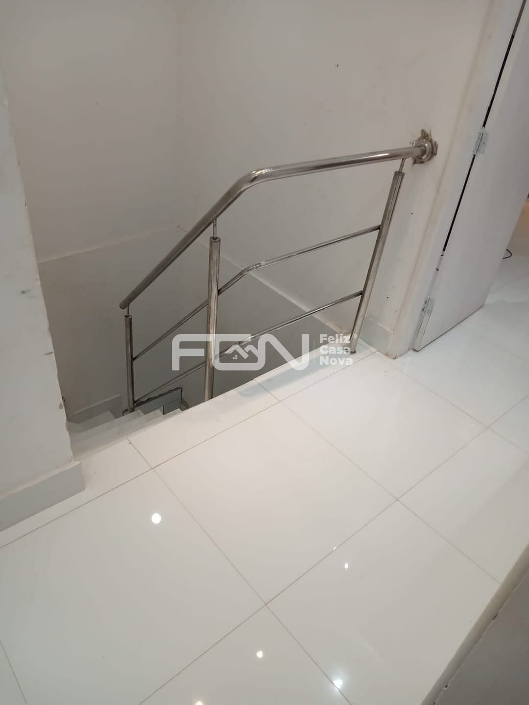 Casa à venda e aluguel com 4 quartos, 100m² - Foto 5