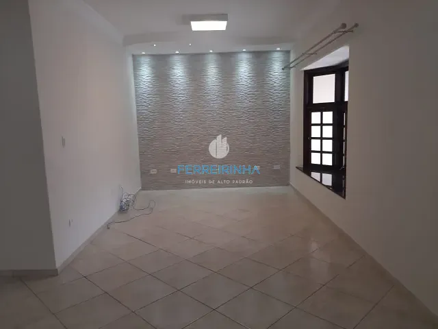 Casa com 252m² 3 quartos e 3 banheiros, à venda, no bairro Urbanova em São José dos Campos