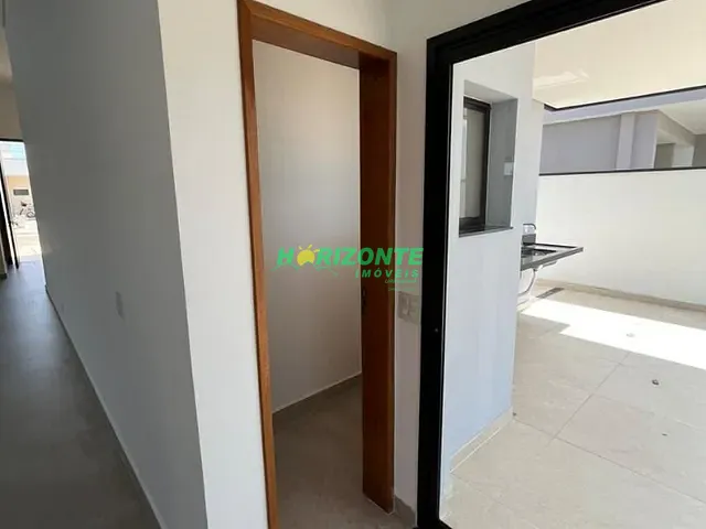 Casa com 300m² 3 quartos e 4 banheiros, à venda, no bairro Residencial Terras Do Vale em Caçapava