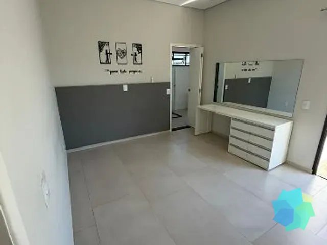 Casa com 362m² 3 quartos e 3 banheiros, à venda ou para alugar, no bairro Residencial Central Parque em Salto