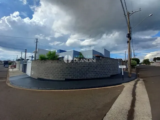 Casa com 157m² 2 quartos e 1 banheiro, para alugar, no bairro Jatobá em Artur Nogueira