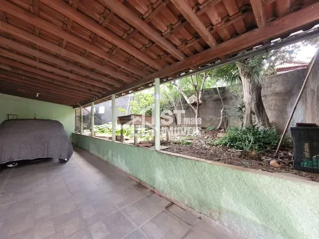Casa com 135m² 2 quartos e 1 banheiro, à venda, no bairro Vila Martinelli em Andradas