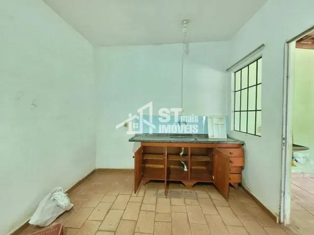 Casa com 135m² 2 quartos e 1 banheiro, à venda, no bairro Vila Martinelli em Andradas