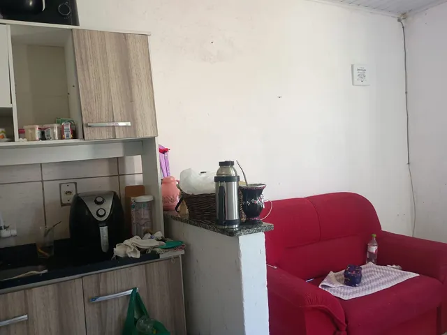 Casa com 196m² 2 quartos e 1 banheiro, à venda, no bairro Laranjal em Pelotas