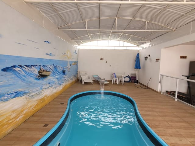 Casa com 495m² 3 quartos e 3 banheiros, à venda, no bairro Orfãs em Ponta Grossa