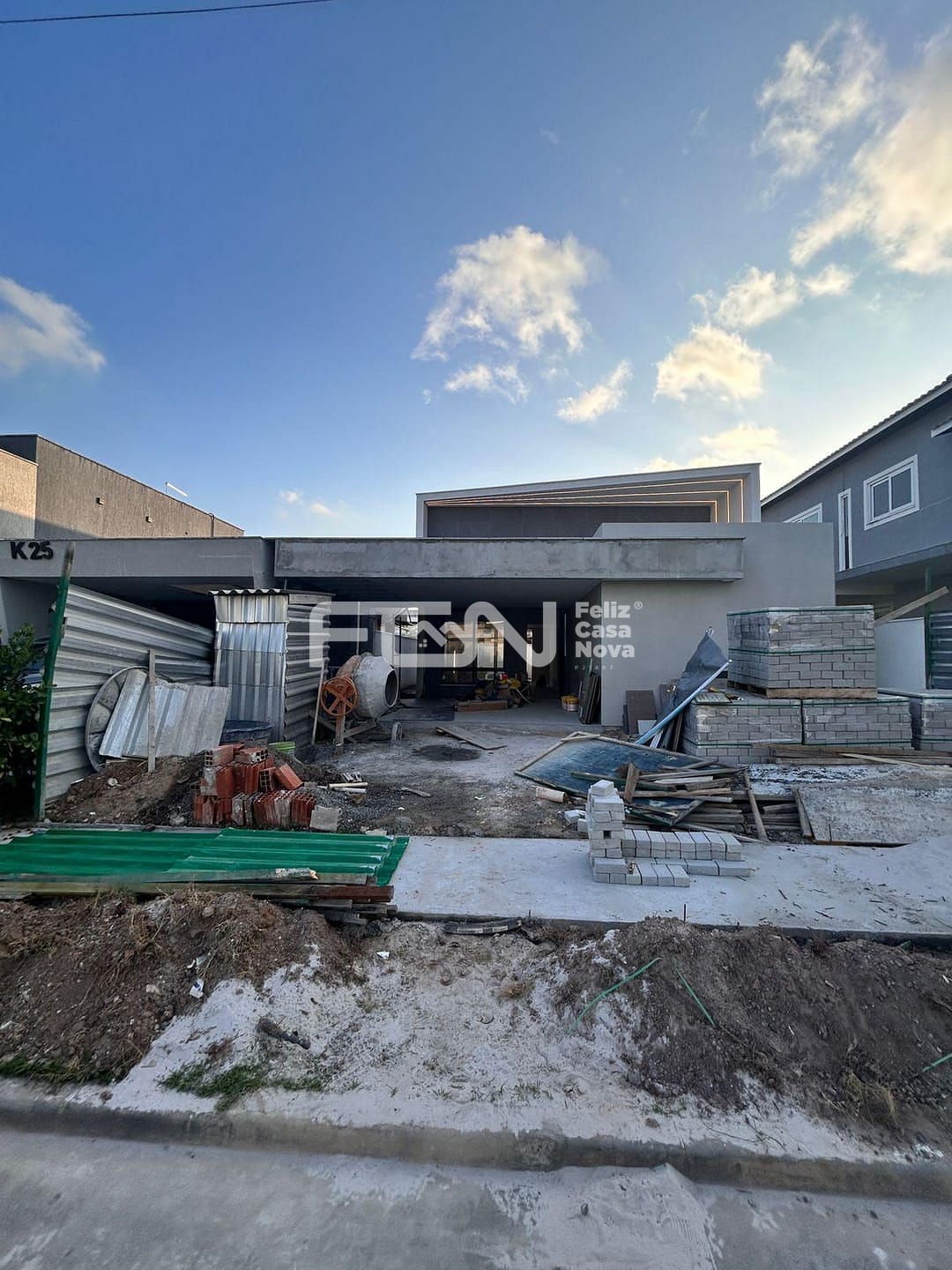 Casa à venda com 3 quartos, 143m² - Foto 8
