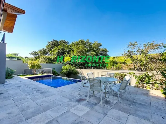 Casa com 800m² 4 quartos e 5 banheiros, à venda, no bairro urbanova em São José dos Campos