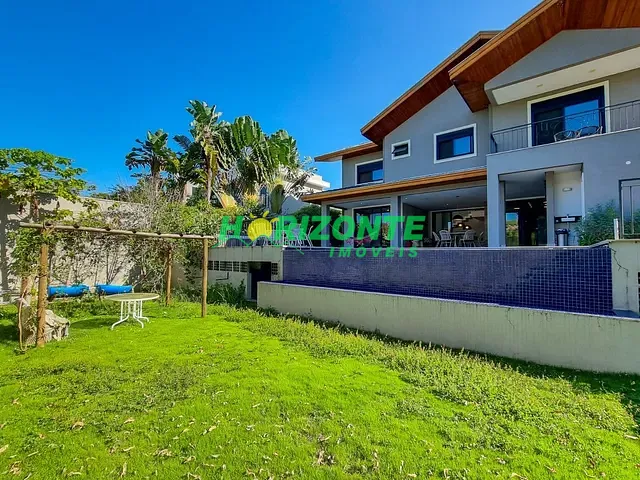 Casa com 800m² 4 quartos e 5 banheiros, à venda, no bairro urbanova em São José dos Campos