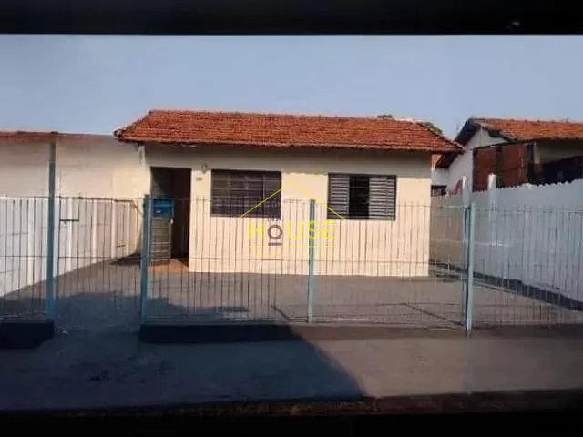 Casa com 197m² 3 quartos e 1 banheiro, à venda, no bairro Cecap II em Votuporanga