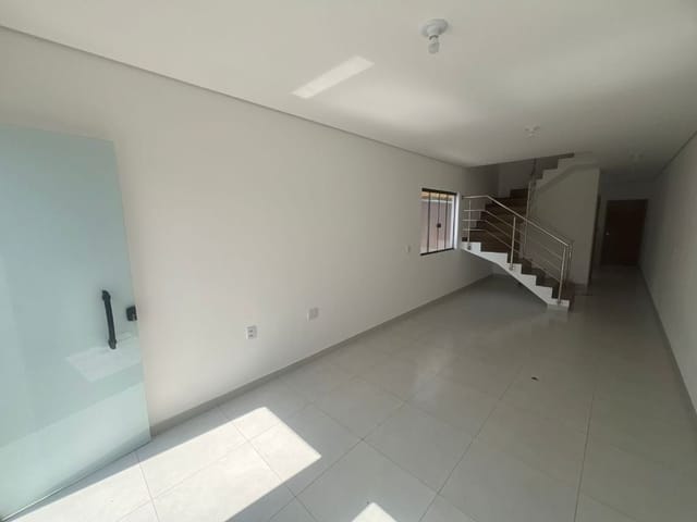 Casa com 120m² 2 quartos e 3 banheiros, para alugar, no bairro Portais (Polvilho) em Cajamar