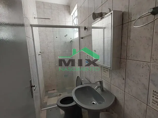 Casa com 50m² 1 quarto e 1 banheiro, para alugar, no bairro Taboão em Diadema