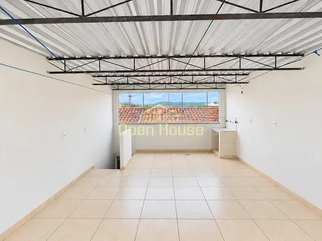 Casa 3 quartos e 2 banheiros, para alugar, no bairro Nossa Senhora das Graças em Volta Redonda