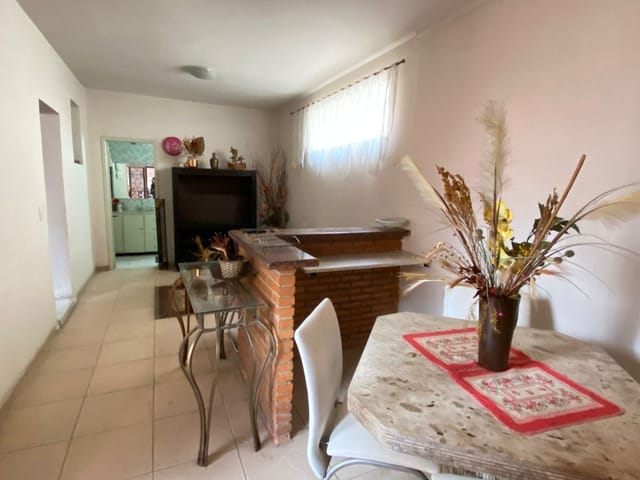 Casa para alugar, no bairro Colégio Batista em Belo Horizonte