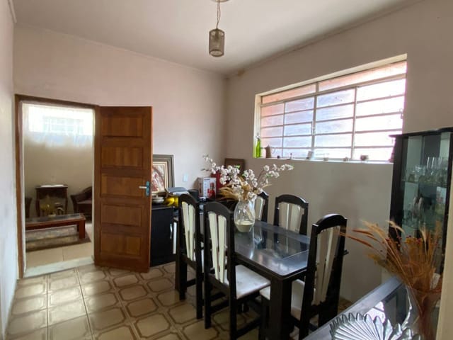 Casa para alugar, no bairro Colégio Batista em Belo Horizonte