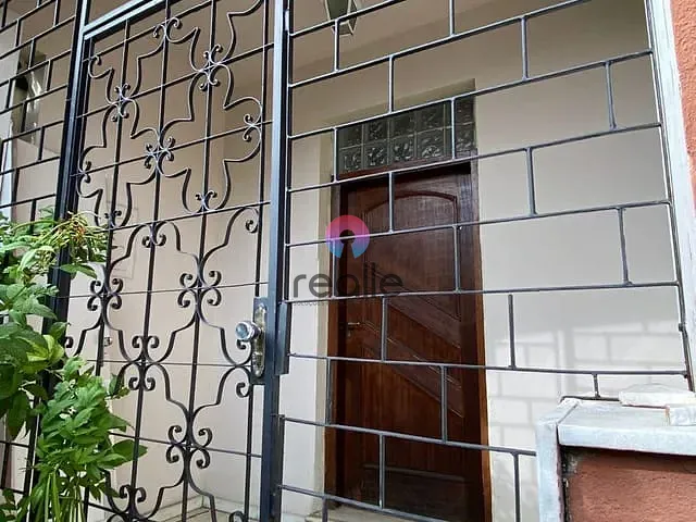Casa 3 quartos e 1 banheiro, para alugar, no bairro Colégio Batista em Belo Horizonte
